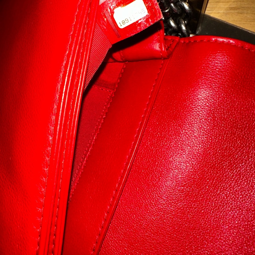 CHANEL Red Quilted Crossbody Bag with Chain Strap - Picture 7 of 16